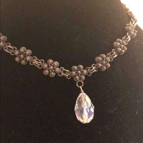Choker Necklace with Crystal Pendant - Picture 4 of 8